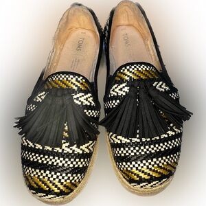 TOMS Black Geometric Woven Tassle Womens Shoes Size 9